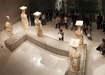 Private Tour of the Acropolis Museum by Night