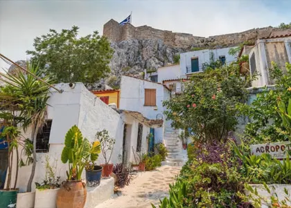 Acropolis and Old Town Small Group Walking Tour in Athens