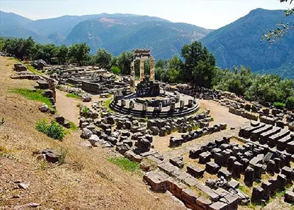 Guided Small Group Day Tour to Delphi from Athens