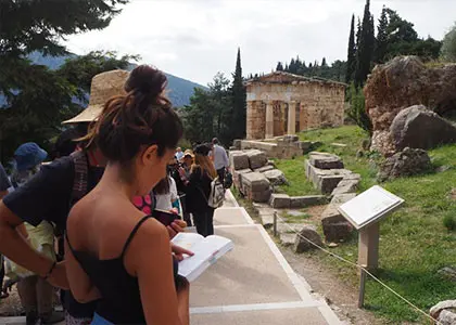 Day Tour to Delphi from Athens