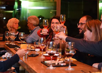 Food and Wine Tasting Tour at Night in Athens