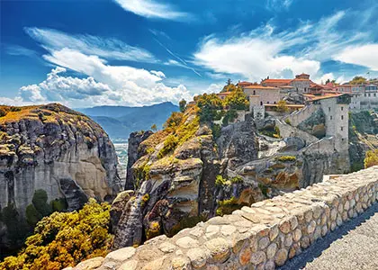 Meteora Full-Day Private or Shared Bus Tour from Thessaloniki 