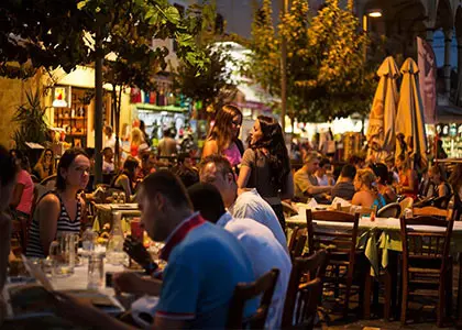Gourmet Walking Tour by Night in Rethymno