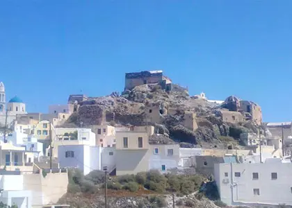 Highlights Tour of Venetian Castles in Santorini